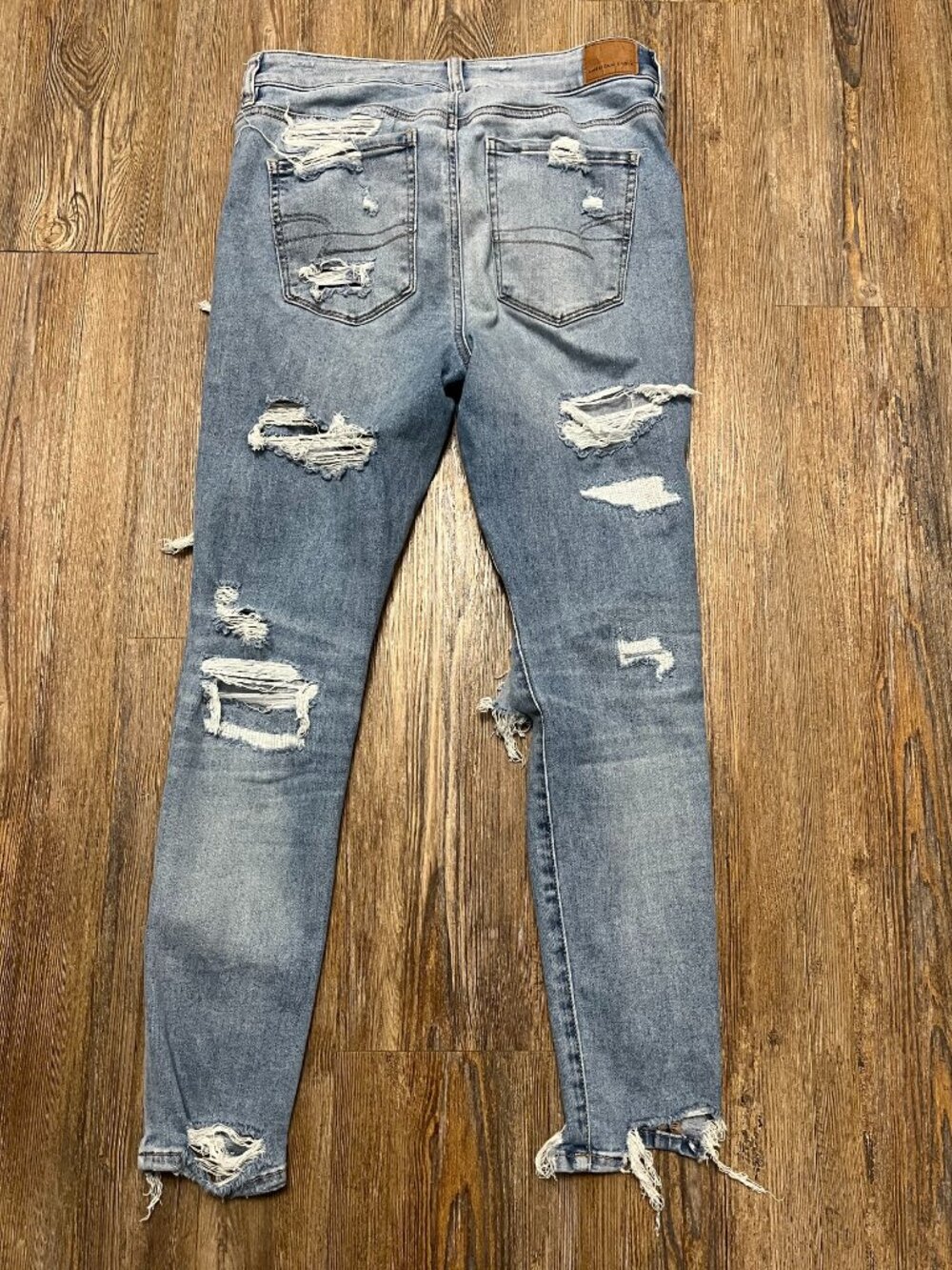 American Eagle Distressed Jeggings -Women Size 10 Short(30x27) - Hi Rise Waist - Picture 5 of 5